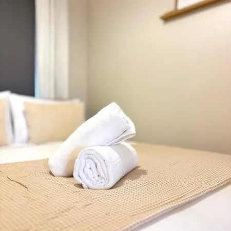 Coastline Hideaway * Cobh